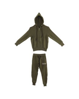 Monochromatic discount jogger set